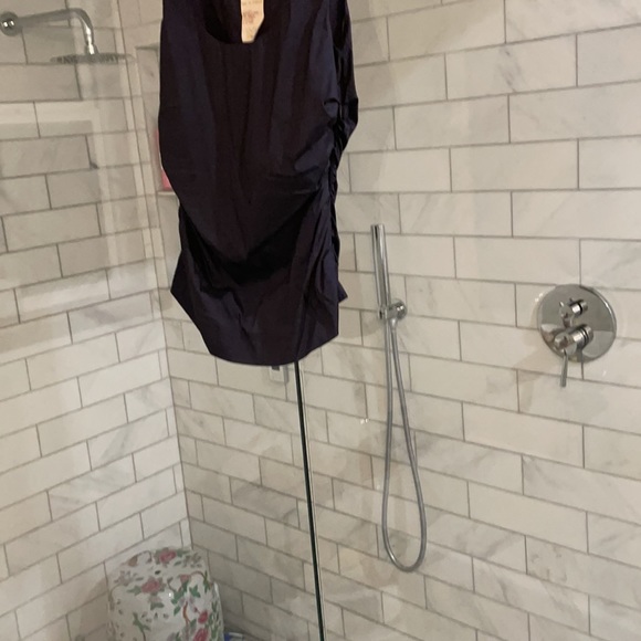 PARIS Navy 70% silk stretch, beautiful piece w/skirt or under jacket - Picture 4 of 9